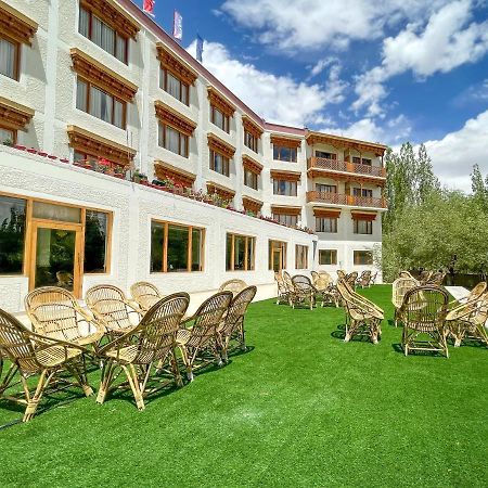 Hotel Deskitsal Лех Экстерьер фото