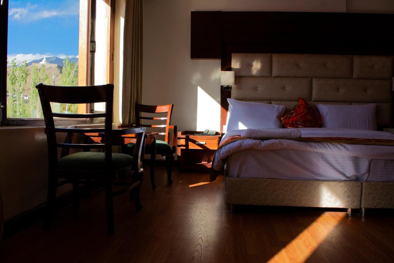 Hotel Deskitsal Лех Экстерьер фото