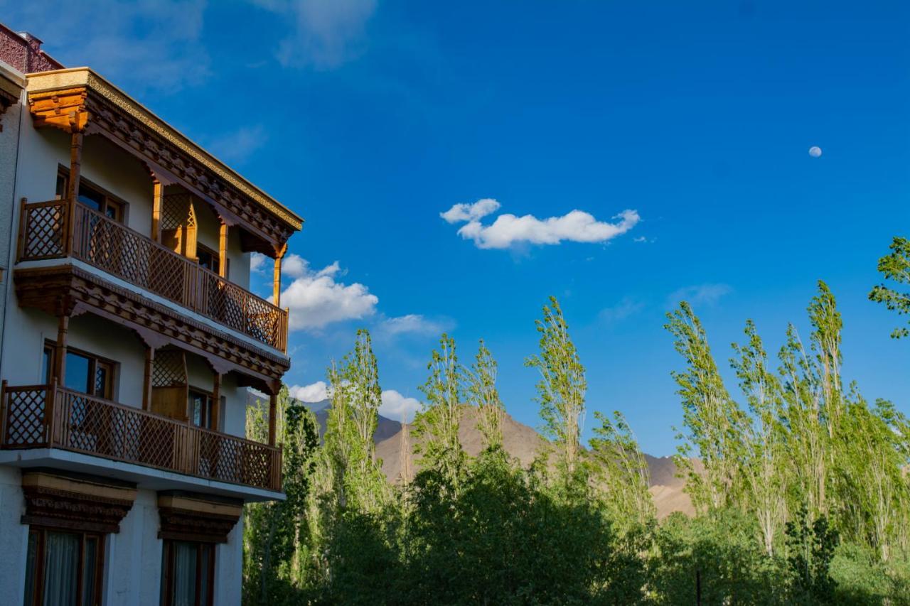 Hotel Deskitsal Лех Экстерьер фото